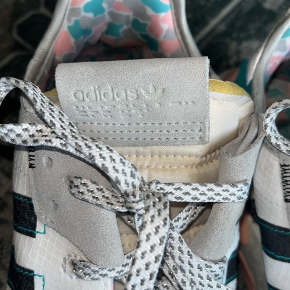 Adidas men’s Nite Jogger White Hi-Res Aqua size 12 - Picture 5 of 10